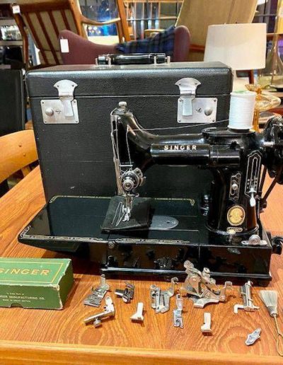 Vintage Featherweight Sewing Machine $1995