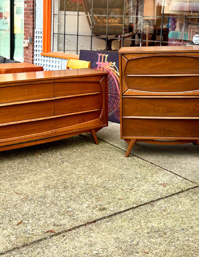 Vintage Walnut Bedroom Suite